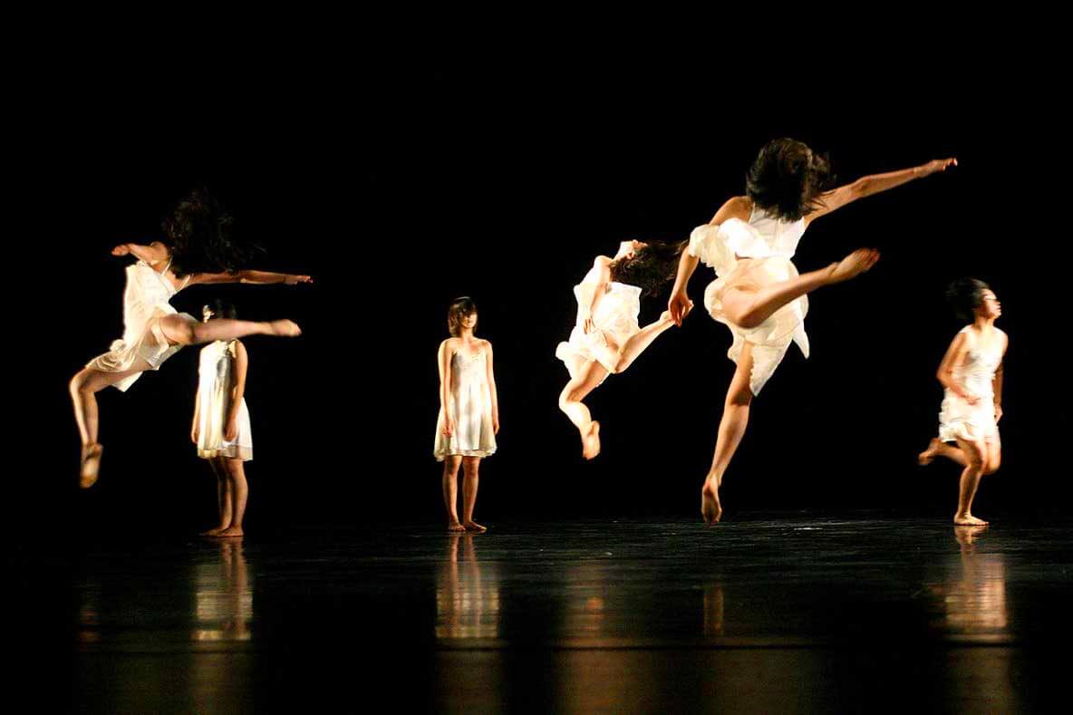 Luxury event contemporary dance